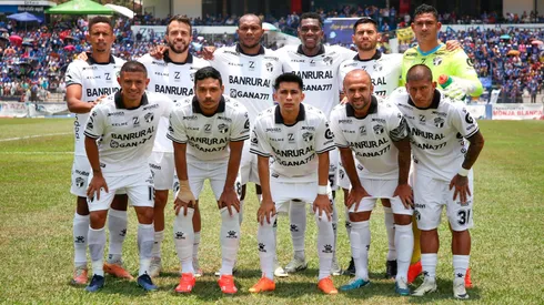 Comunicaciones sigue anunciando bajas