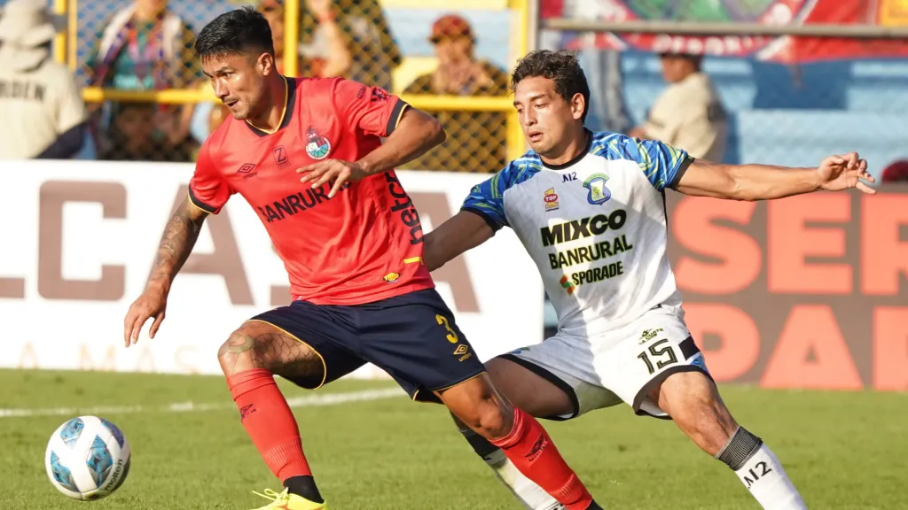 La última vez que se vieron las caras, el 2 de marzo, Mixco derrotó 3-1 a Municipal. (Foto: Andrés ADF)