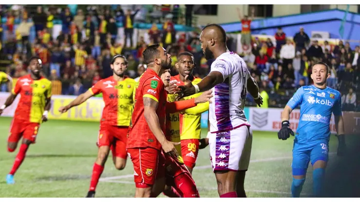 Jugador de Herediano es suspendido cinco juegos
