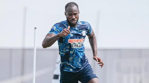 Waterman vuelve a entrenar con Alianza Lima