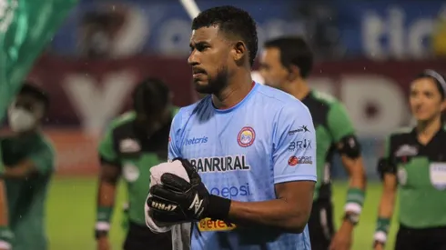 José Calderón todavía tiene opciones de continuar en Xelajú de Guatemala