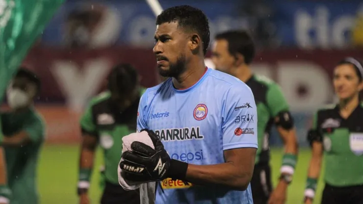 José Calderón todavía tiene opciones de continuar en Xelajú de Guatemala