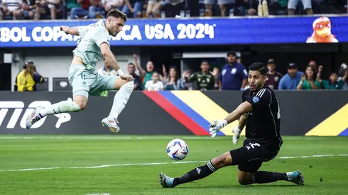 "Soberbia e ignorancia": Futbolista de Venezuela le dice todo en la cara a los mexicanos