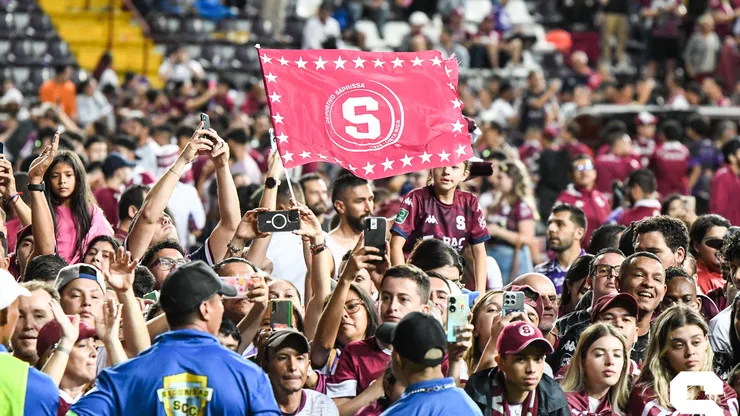 Saprissa sorprende con la firma de un joven talento pretendido en Europa.