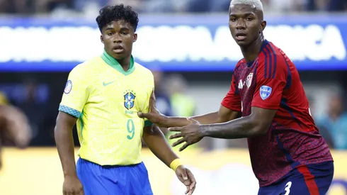 INGLEWOOD, CALIFORNIA – JUNE 24: Endrick of Brazil and Jeyland Mitchell of Costa Rica gesture during the CONMEBOL Copa America 2024 Group D match between Brazil and Costa Rica at SoFi Stadium on June 24, 2024 in Inglewood, California. (Photo by Ronald Martinez/Getty Images)