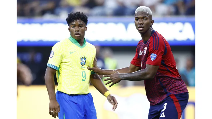 INGLEWOOD, CALIFORNIA - JUNE 24: Endrick of Brazil and Jeyland Mitchell of Costa Rica gesture during the CONMEBOL Copa America 2024 Group D match between Brazil and Costa Rica at SoFi Stadium on June 24, 2024 in Inglewood, California. (Photo by Ronald Martinez/Getty Images)
