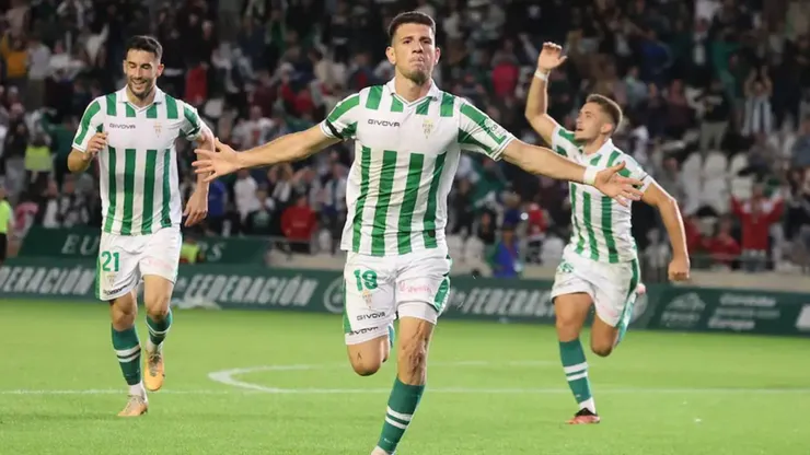 Festeja Alajuelense: Su fichaje estrella brilló en el ascenso de su equipo en España