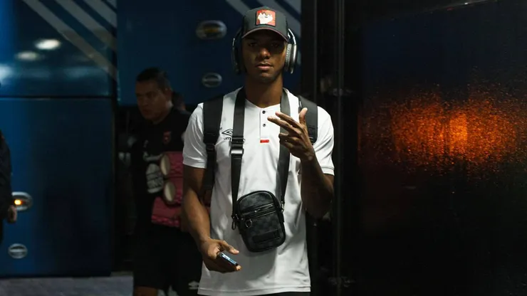 Jeyland Mitchell brilla en Alajuelense pero tuvo un paso por Saprissa.