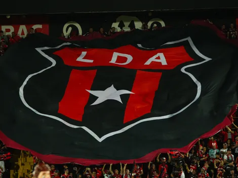 Alajuelense le cumple el sueño a un jugador de Brasil