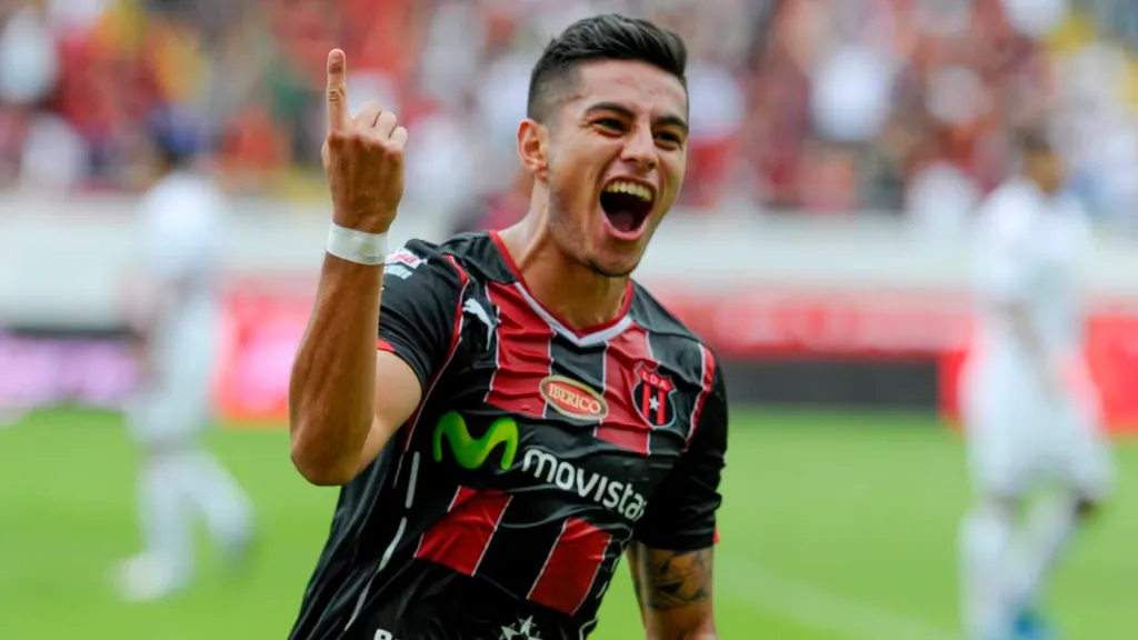 Ronald Matarrita vería con buenos ojos volver a LDA, también, para ser tenido en cuenta nuevamente en la Selección de Costa Rica. (Foto: Luis Navarro / La Nación)