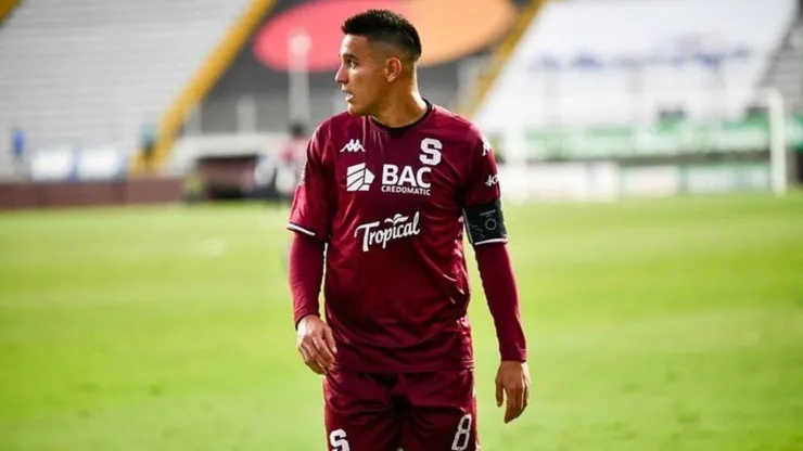 David Guzmán pone a llorar a todos en Saprissa