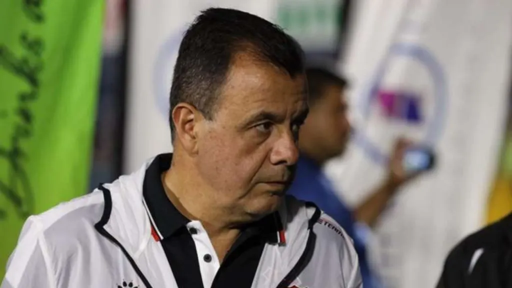 Marco Vásquez habló de todo ante la prensa.