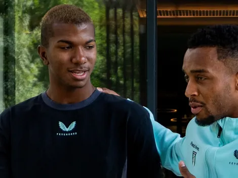 Inédito: Jeyland Mitchell empieza a sentir la presión de la gente en el Feyenoord