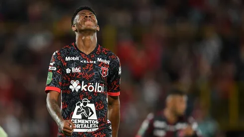 Alcócer habló de su salida de Alajuelense.