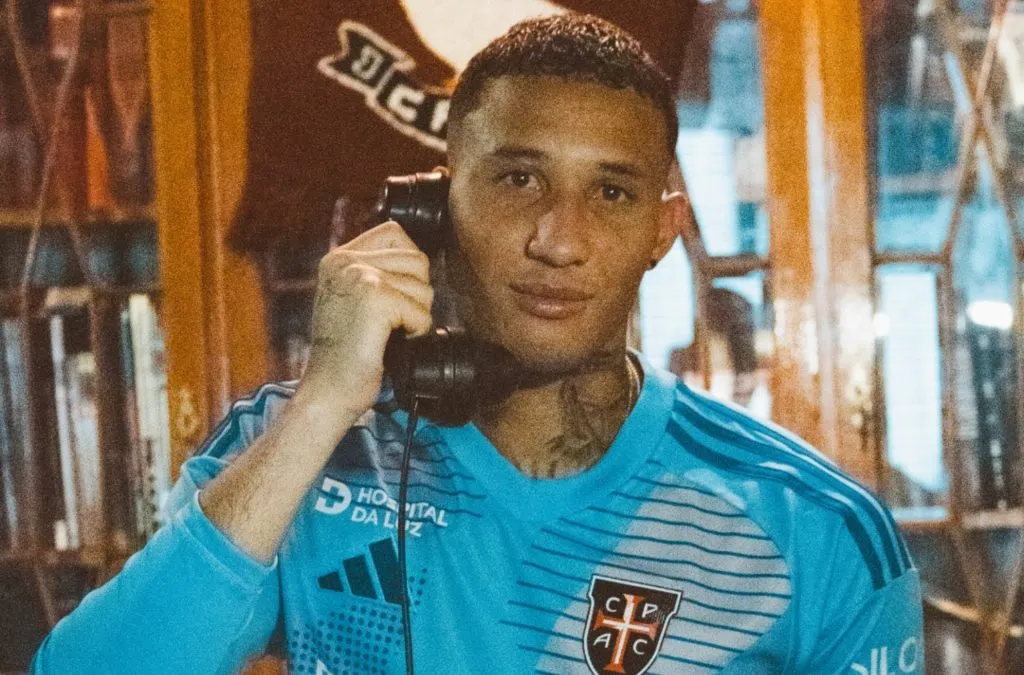 Patrick Sequeira fue presentando en el Casa Pia.