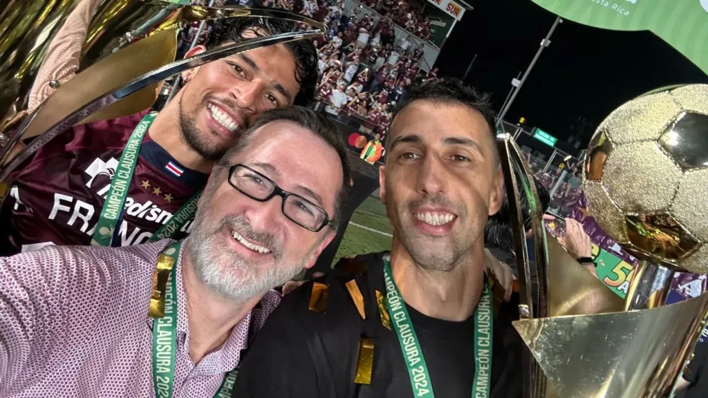 Juan Carlos Rojas le responde a todos.