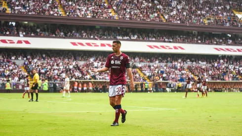 Torres no está solo en Saprissa.