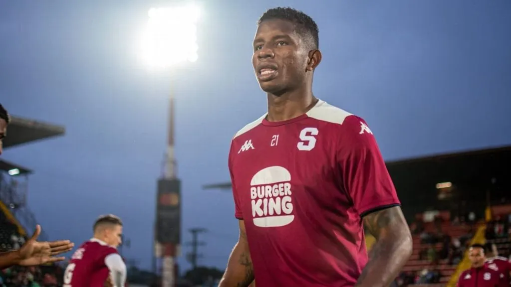 El regreso de Fidel Escobar y Pablo Arboine es un alivio para Vladimir Quesada y todo Saprissa. (IMAGO)