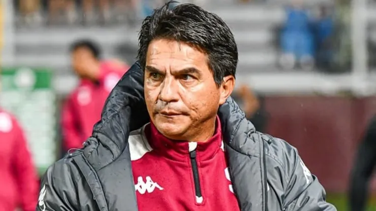 En Saprissa dan ultimátum a Vladimir Quesada