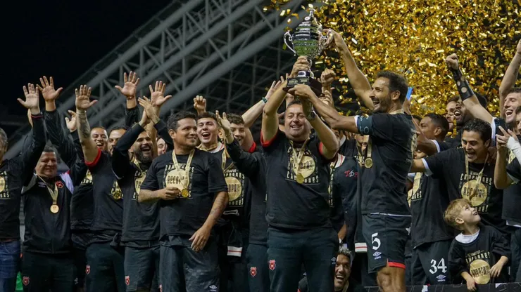 ¡Inesperado! Jugador de Alajuelense deja al equipo para irse a Estados Unidos