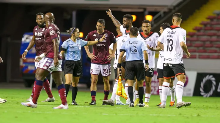 La dura sanción que recibió Mariano Torres