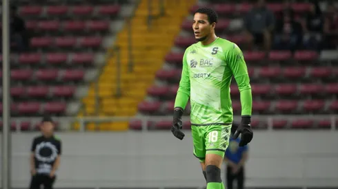 Alvarado fue suspendido y Saprissa tomará cartas en el asunto.
