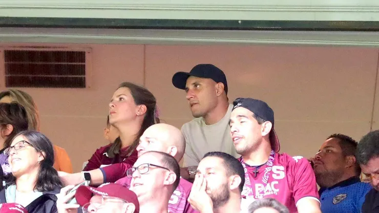 Keylor Navas tiene planes con Saprissa.