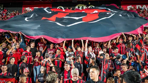 Alajuelense celebra por una confirmación de última hora.