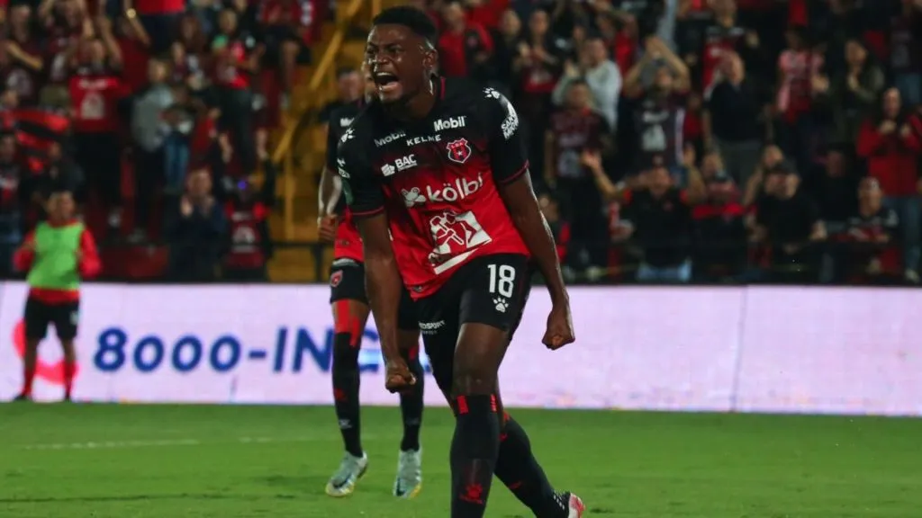 Rashir Parkins está siendo probado por Alexandre Guimaraes. (Foto: ESPN)