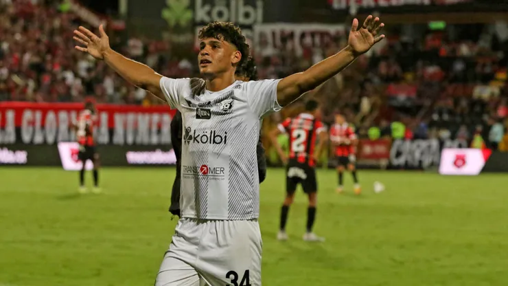 Herediano toma una decisión con Andy Rojas que conmueve a Costa Rica.