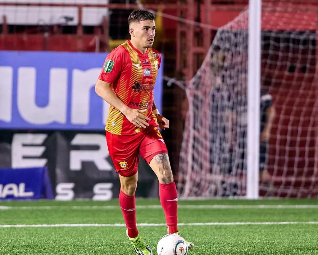 Faerron podría tener las horas contadas en Herediano. (IMAGO)