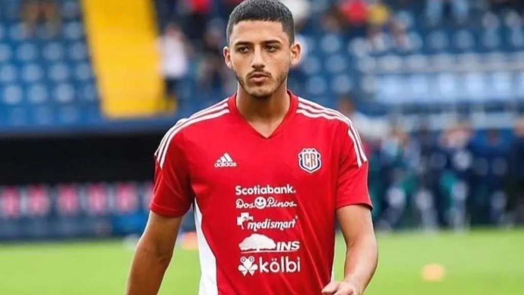 Farbod Samadian es el apuntado por Alajuelense.