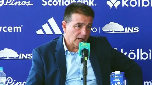 "No fue correcto": Claudio Vivas toca un manejo explosivo del ciclo Alfaro en Costa Rica