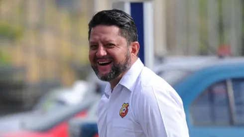 Jafet Soto sorprende al revelar quién lo puso como DT de Herediano.