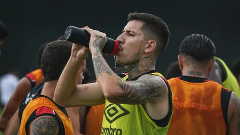 Canhoto confiesa lo que más le cuesta de jugar en Alajuelense para Guimaraes.