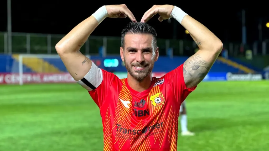 Yendrick Ruiz, el goleador histórico de Herediano, apareció cuando más lo necesitaban. (Foto: CSH)
