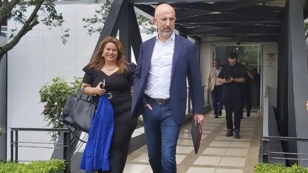 Osael Maroto analiza quien ocupara el banquillo de Costa Rica.