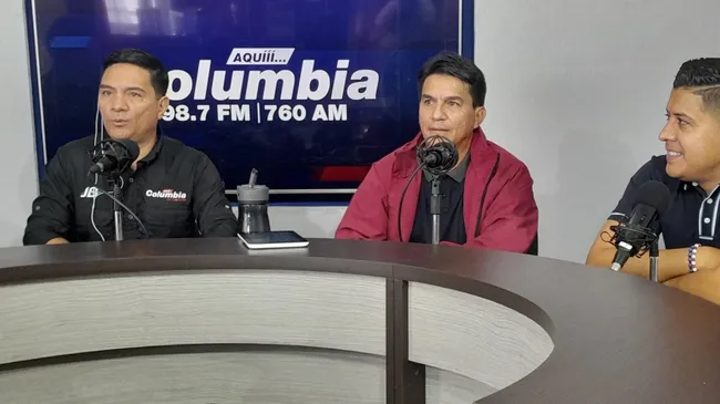 Yashin Quesada respaldó a su hermano en esta crisis de Saprissa. (Foto: Radio Columbia)