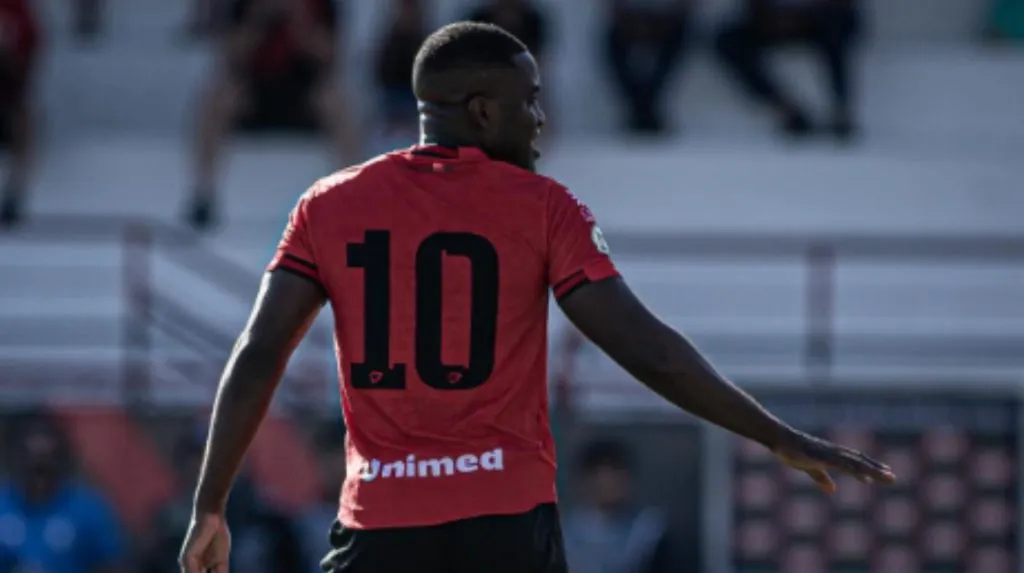 Joel Campbell con el  Atlético Goianiense