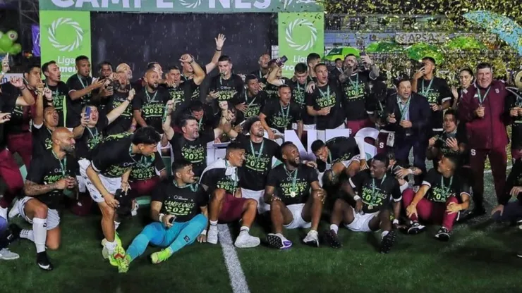 Un ex morado celebra en Europa.