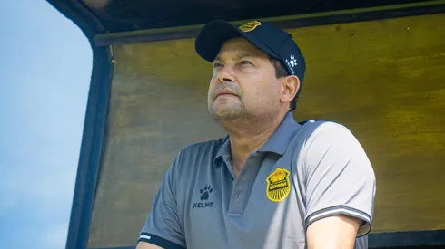 Real España le cumple un deseo a Jeaustin Campos al contratar a un exlegionario hondureño