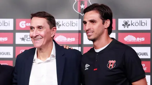 Tiembla Guimaraes: Alajuelense puede perder a Bryan Ruiz por una razón especial