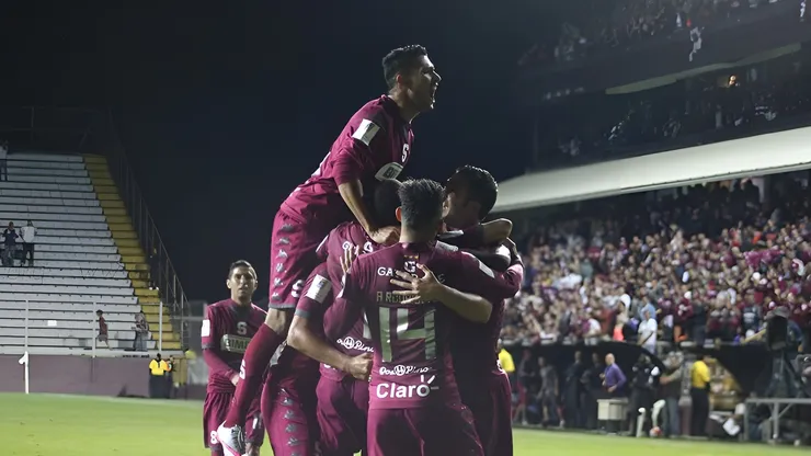 Un ex Saprissa disfruta de un gran presente.