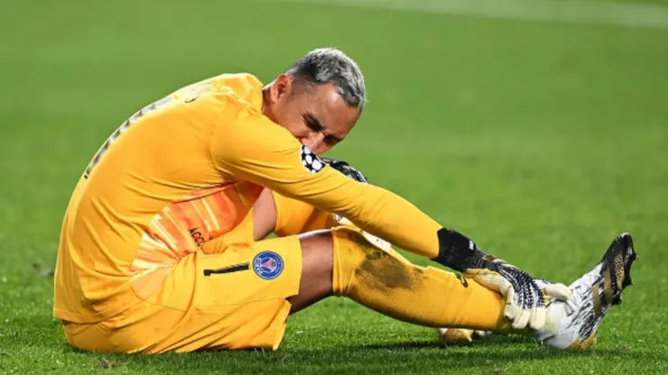 Otro golpe a Keylor Navas: su futuro se pone cada vez más oscuro