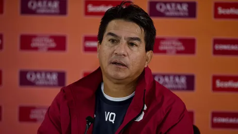 Vladimir QUesada se enojó y los plantó a todos en Saprissa.