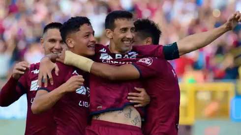 Conmovedor: Warren Madrigal y Mariano Torres tienen una despedida especial