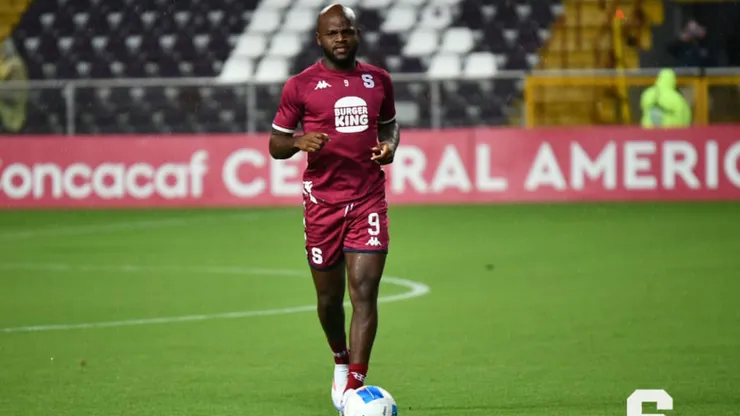 El talento menos pensado de Javon East que sorprende a Saprissa.