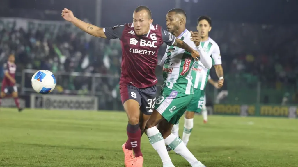Antigua GFC humilló a Saprissa (Saprissa).
