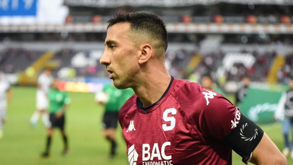 Mariano Torres está listo para regresar. (Saprissa)