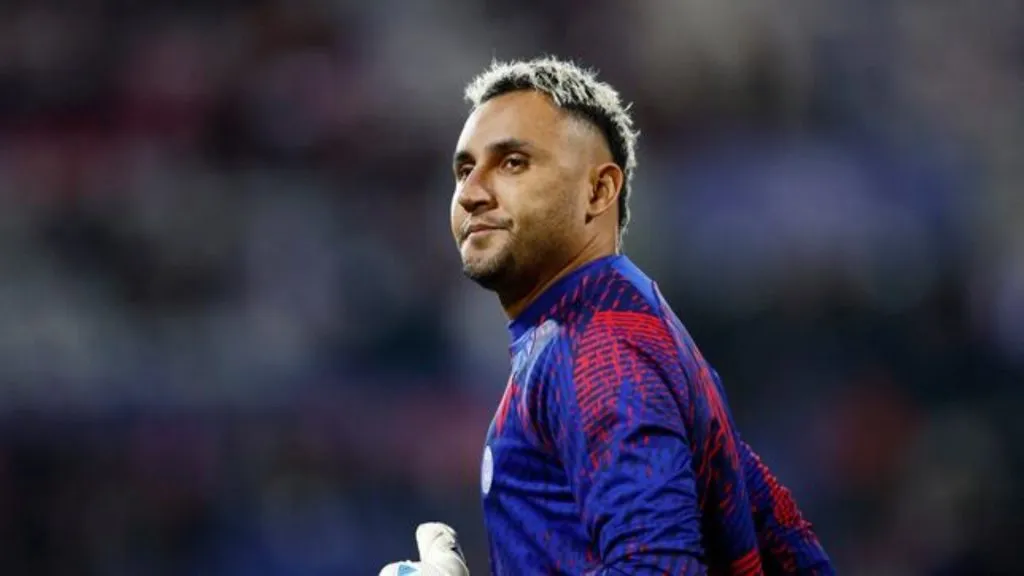 Así le quedan los colores del Barcelona a Keylor Navas. (IMAGO)